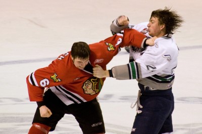 Fight_in_ice_hockey_2009