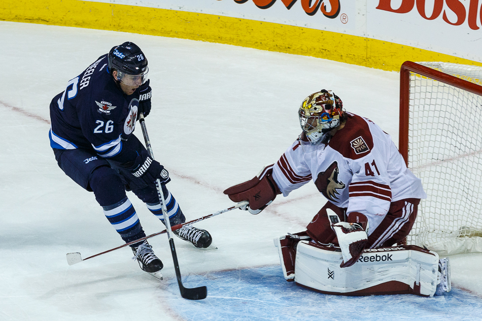 February 27, 2014-Jets-Coyotes-14